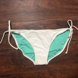 NWT White Bikini Bottom Side Ties Size XL